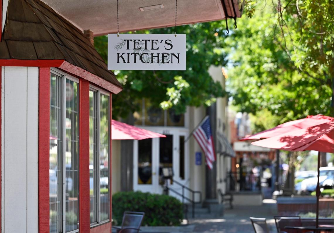 Tete’s Kitchen has opened in a familiar space in Old Town Clovis, serving up Mediterranean food at the corner of Pollasky Avenue and 4th Street. Photographed Thursday, July 10, 2025 in Clovis.