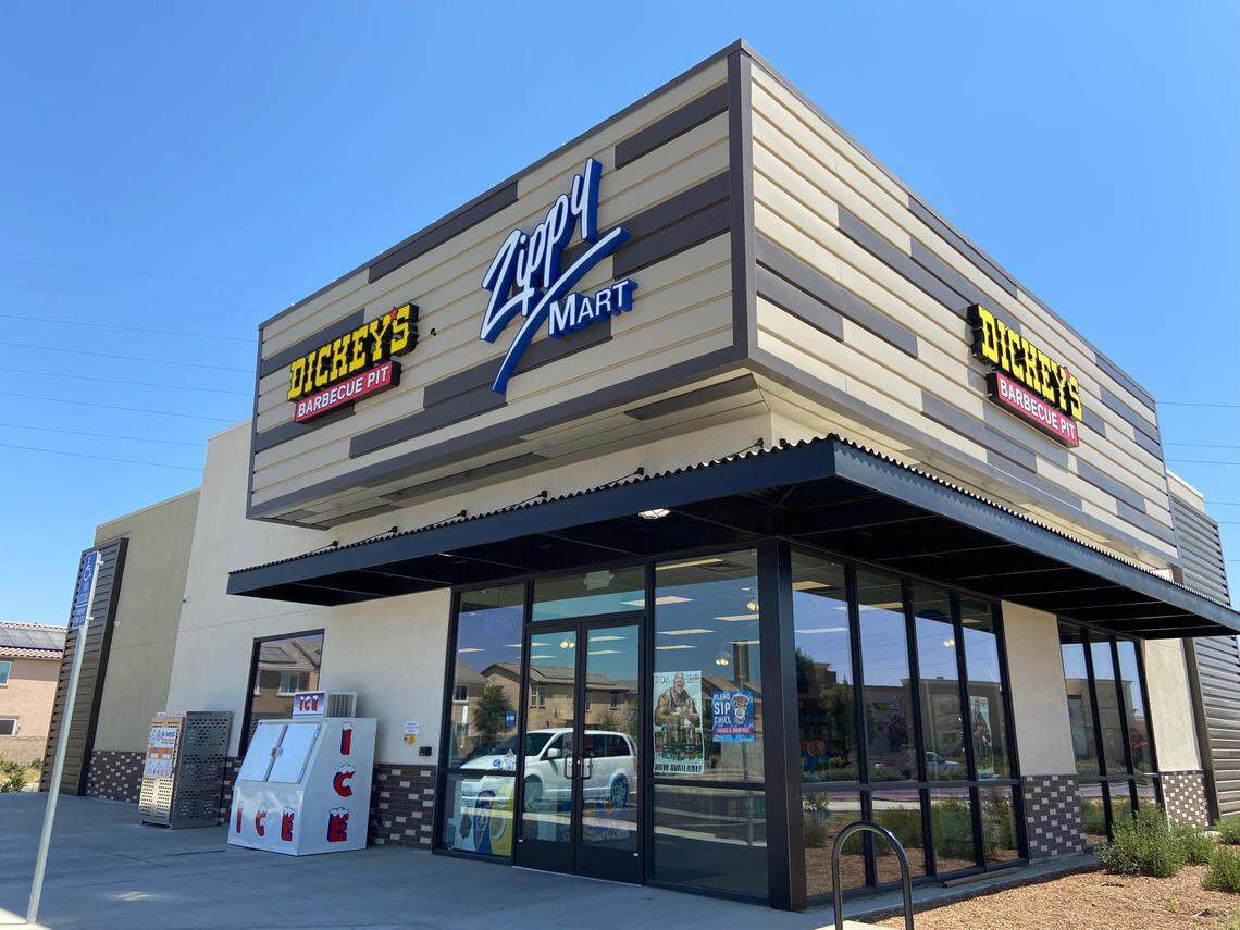 Dickey’s Barbecue Pit plans to open inside a newly built convenience store and 76 gas station on Herndon Avenue, not far from Highway 99.