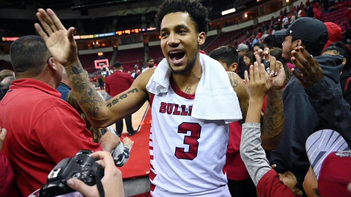 Fresno State, with two players back on the court, shreds UNLV to snap a losing streak