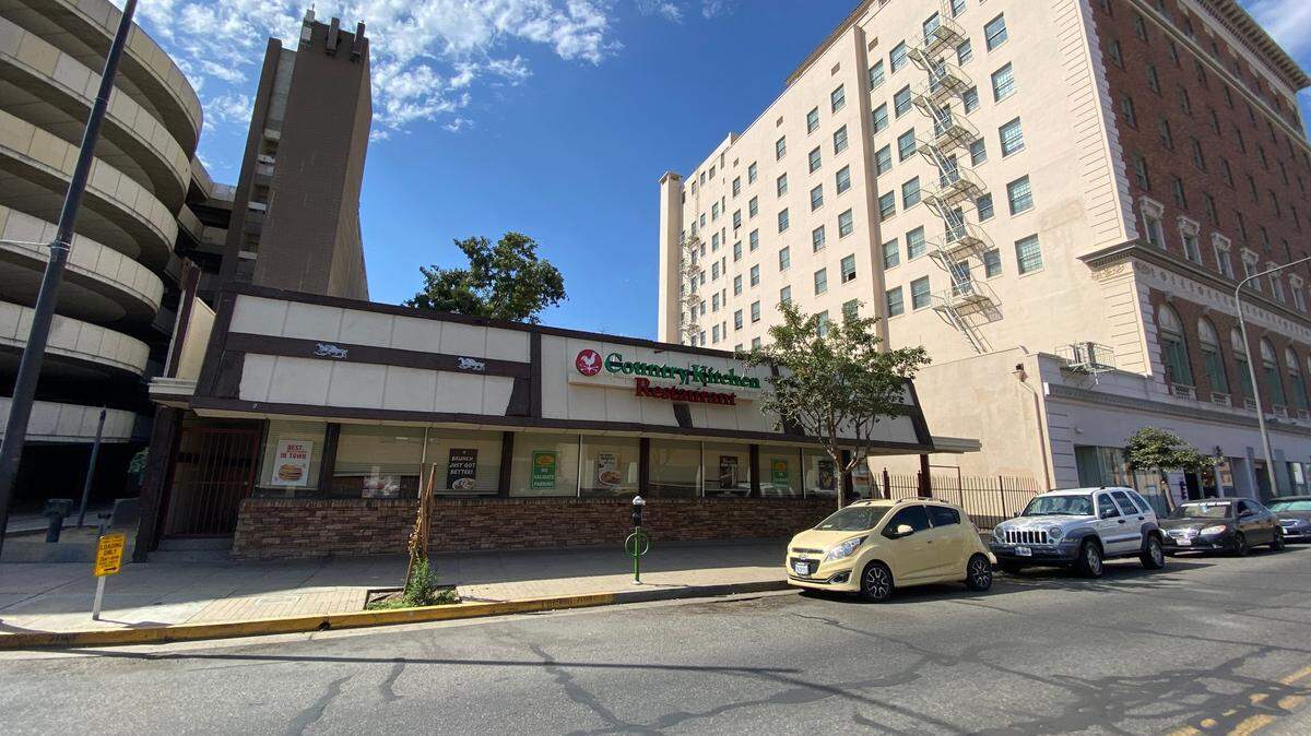 Country Kitchen in downtown Fresno has closed, though the owner is vowing to reopen it.