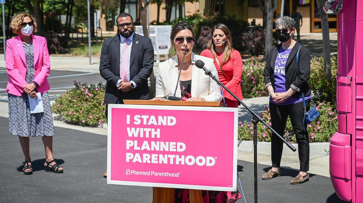  "Almost a million Californians could have their access to providers put in jeopardy overnight," writes Assembly Majority Leader Cecilia Aguiar-Curry.