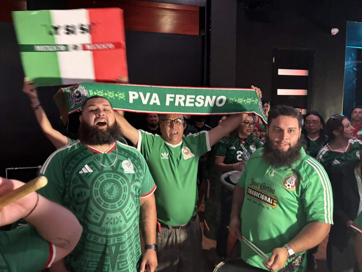 About 1,200 Mexico fans packed Fresno's Rainbow Ballroom to celebrate El Tri's 2-0 win over Ecuador as PVA Fresno cheered Julian Quinones and Raul Jimenez goals.