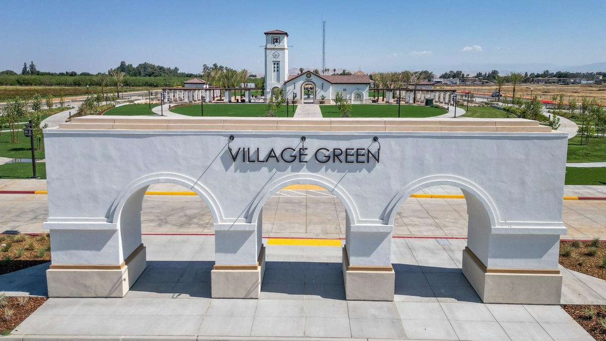 Village Green is a 7-acre park in the Loma Vista area of Clovis that has been planned for more than two decades. City officials envision the Village Green as a new “community hub” for special events. The space features a clock tower, a grass amphitheater, food truck spaces, a water feature, trellises, evening lighting, walking paths, bike racks, restrooms, drinking fountains and seating areas.