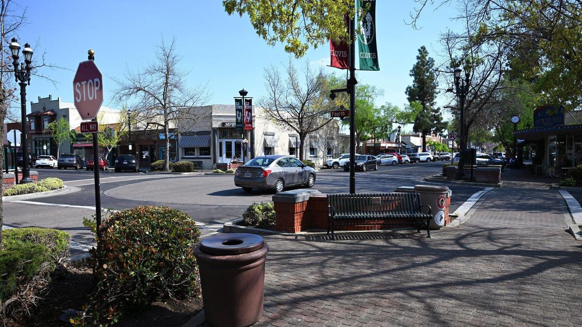 The intersection of Pollasky Ave. and Fourth Street is seen Wednesday, March 26, 2025 in Old Town Clovis. Cowboy Cleanup will bring one hundred volunteers together to clean the streets, shops and intersections of Old Town Clovis on Saturday, March 29 in preparation for rodeo events in April.
