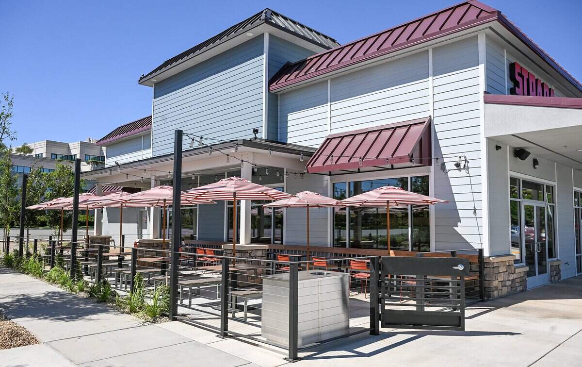 Plenty of outdoor seating is available on the patio at Strada, an Italian-style sandwich shop, opening in the Park Crossing shopping center at Friant and Audubon.