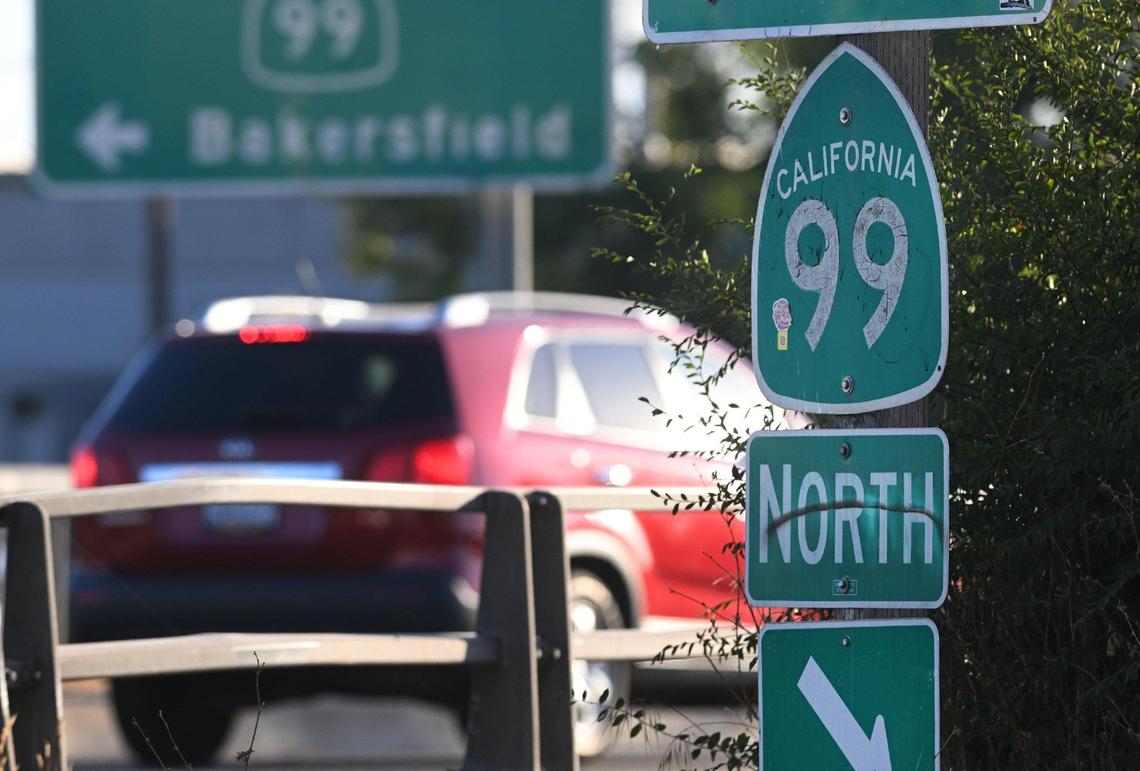 The northbound Highway 99 onramp sign is seen at Stanislaus Street on Tuesday, Oct. 17, 2023 in downtown Fresno.