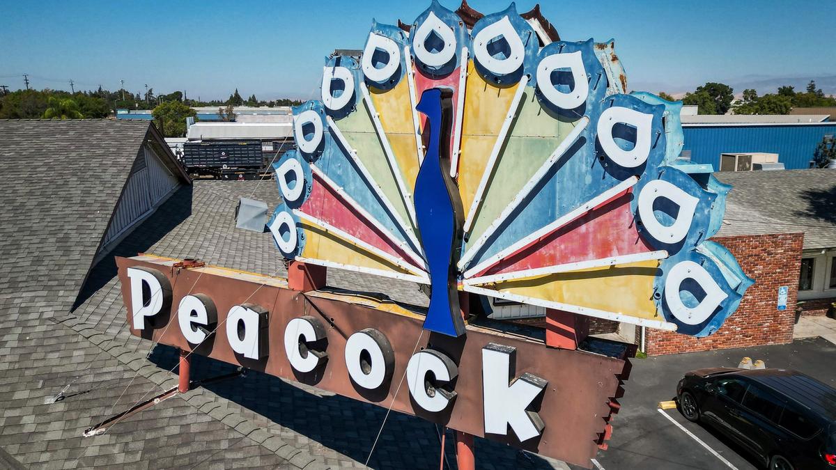 Peacock Market’s sign on the roof of its location on Tollhouse and Sunnyside avenues in Clovis has been a landmark since the 1960s. The market has gone through a number of reinventions and is adding the Peacock Artisan Eatery.