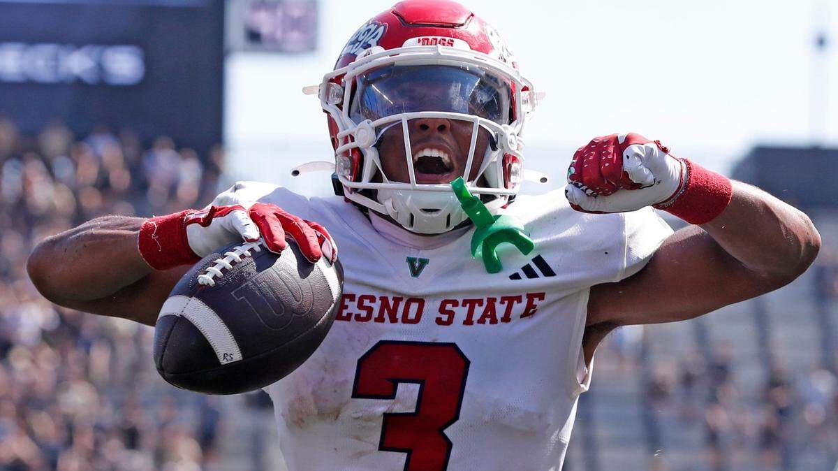 Fresno State won Saturday at Arizona State, extending the Bulldogs’ win streak to 12 straight dating back to last season.