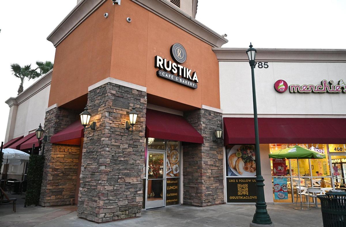 Rustika Cafe & Bakery has opened its first location in California at Herndon and Willow avenues in Clovis.