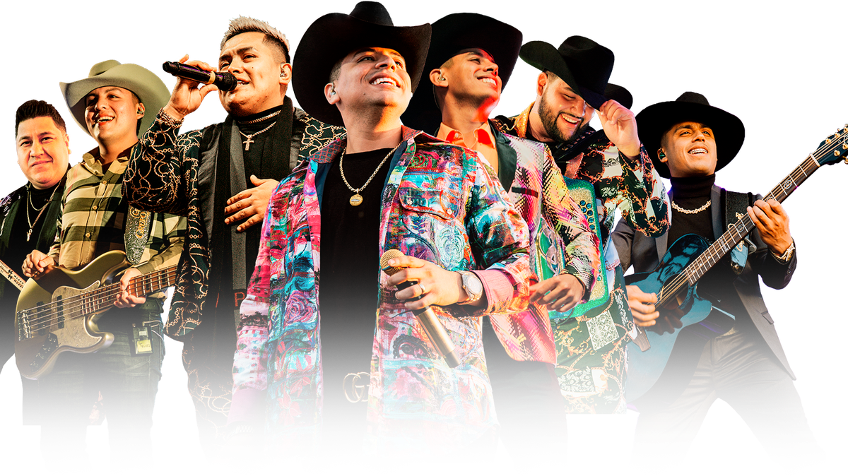 La agrupación Grupo Firme, que se ha colocado como una de las más populares en los últimos años tanto en México como en los Estados Unidos,