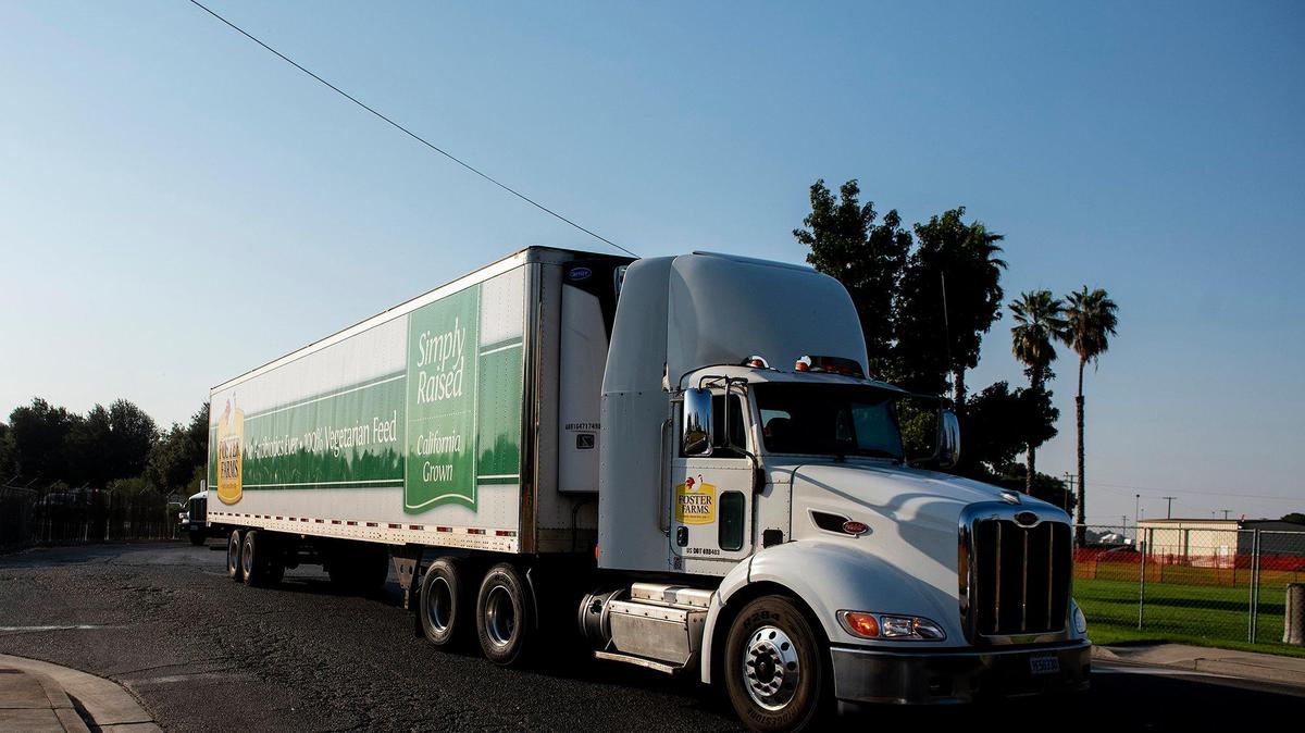 The Foster Farms Fresno poultry plant on Cherry Street reopened Monday after the facility shut down over the weekend to address a COVID-19 outbreak, according to company officials. (File photo)