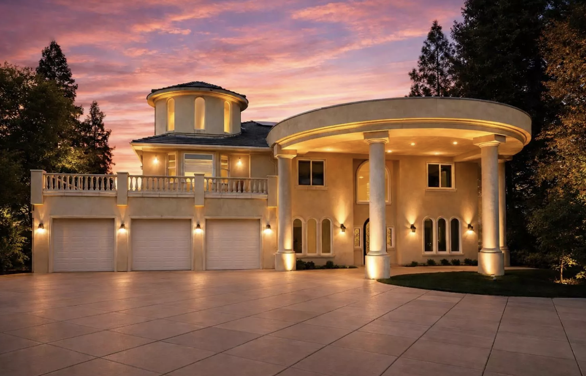 This home at 12622 Valley Vista Lane is for sale with an asking price of $3,099,000. The house is 4,628 square feet with six bedrooms and five bathrooms, while on a lot size of 1.75 acres.