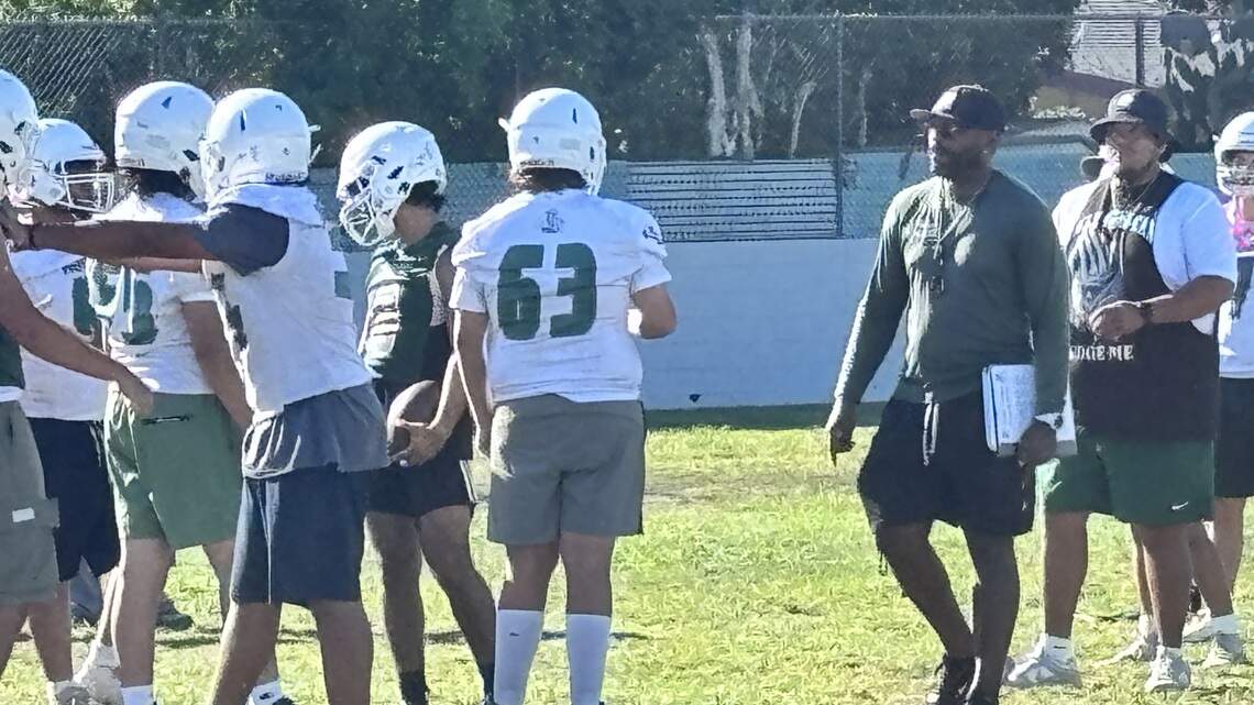 Hoover High football gets major boost with return of senior quarterback