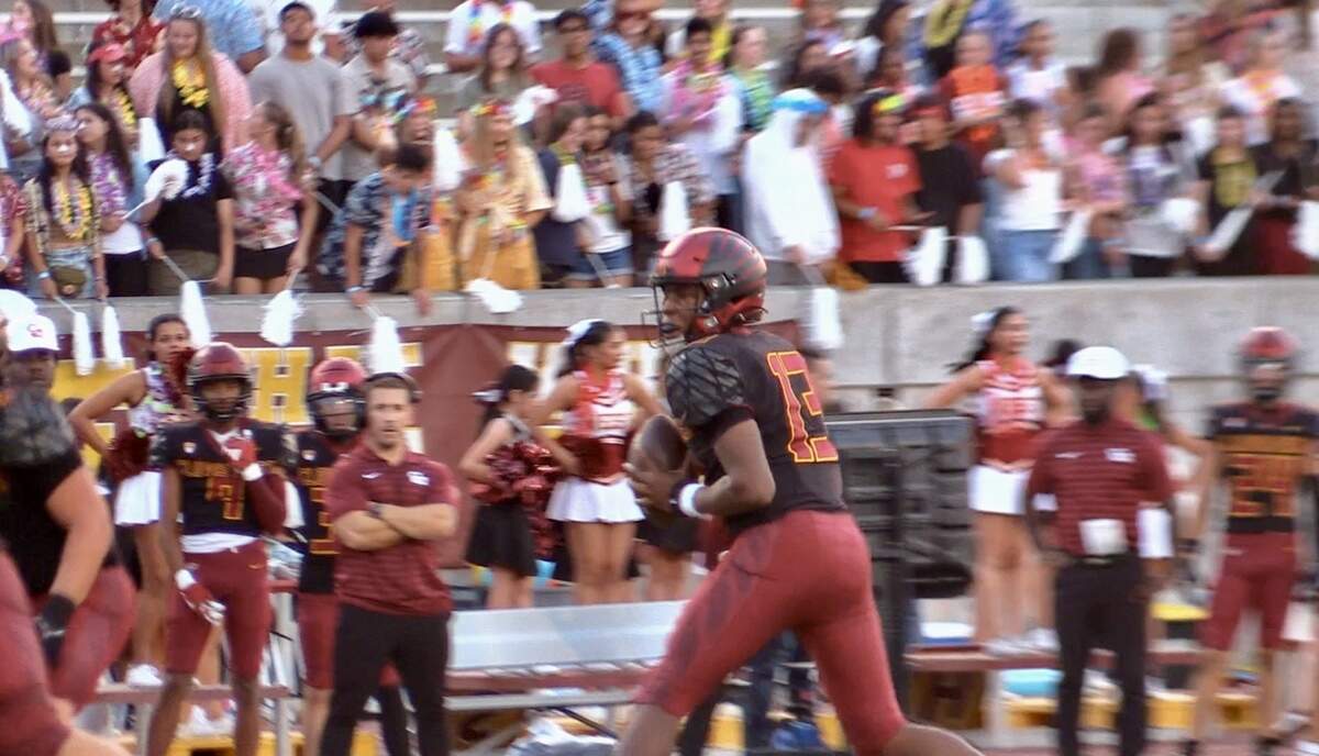 Clovis West quarterback JJ Howard gets ready to throw a pass against Liberty-Bakersfield on Thursday, Aug. 29, 2024.