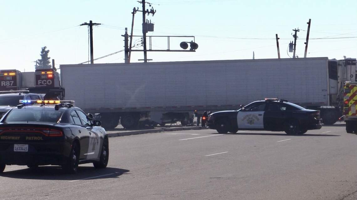 Two dead in morning collision with big rig in Fresno. CHP says dense fog to blame
