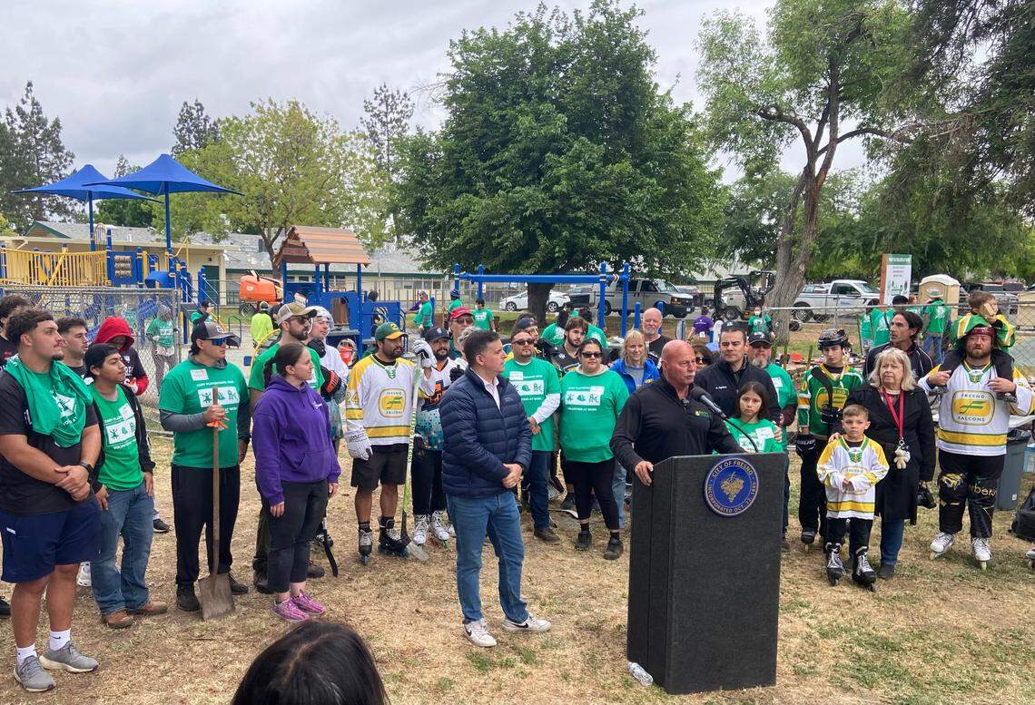 Backed by volunteers and flanked by District 4 Councilmember Tyler Maxwell, Fresno Mayor Jerry Dyer highlights recent improvements to Cary Park as part of Beautify Fresno’s citywide Great American Cleanup effort held April 25, 2025.