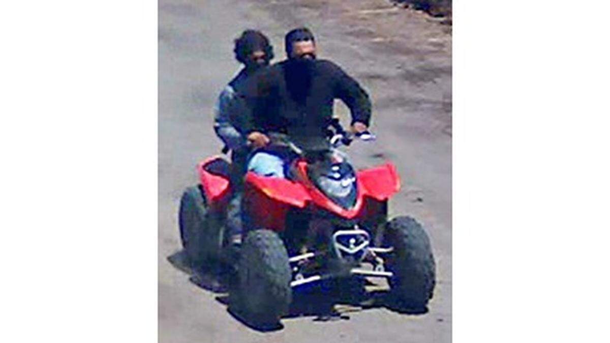The Tulare County Sheriff’s Office says two people robbed a vendor at gunpoint before riding away on an ATV in Tulare.