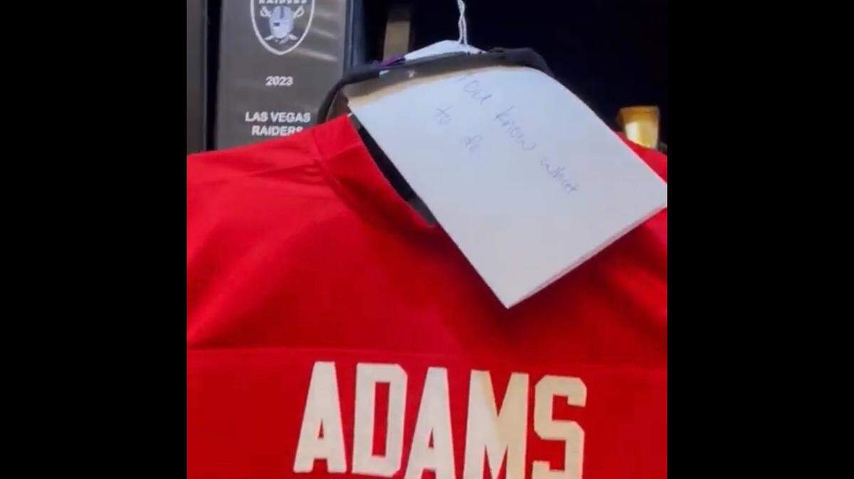 Las Vegas Raiders star wide receiver Davante Adams left a note for rookie quarterback Aidan O’Connell.