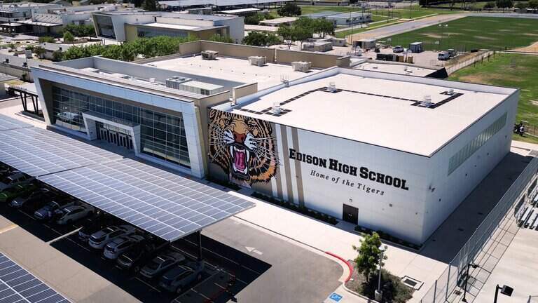 Fresno Unified names Edison High gyms after beloved coach and trustee