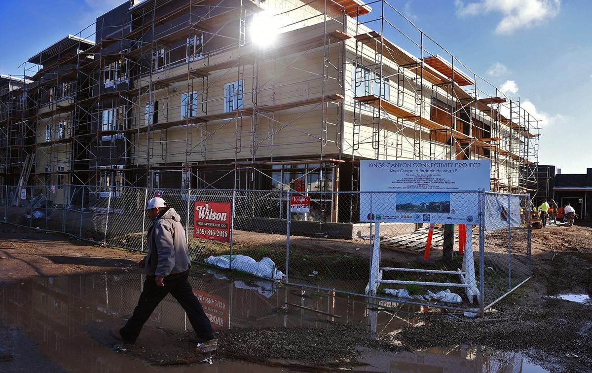 Affordable housing apartments, part of the Kings Canyon Connectivity Project, are being constructed along Kings Canyon Avenue east of Willow Avenue. Photographed Thursday, Jan. 31, 2019 in Fresno.