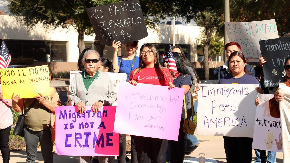 Qué hacer si lo detiene la Patrulla Fronteriza mientras continúan las redadas en el centro de California