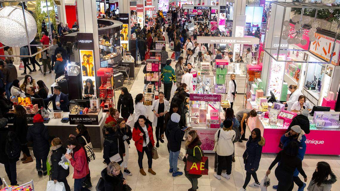 Need extra income for the holidays? These seasonal jobs in Tri-Cities offer $20 an hour