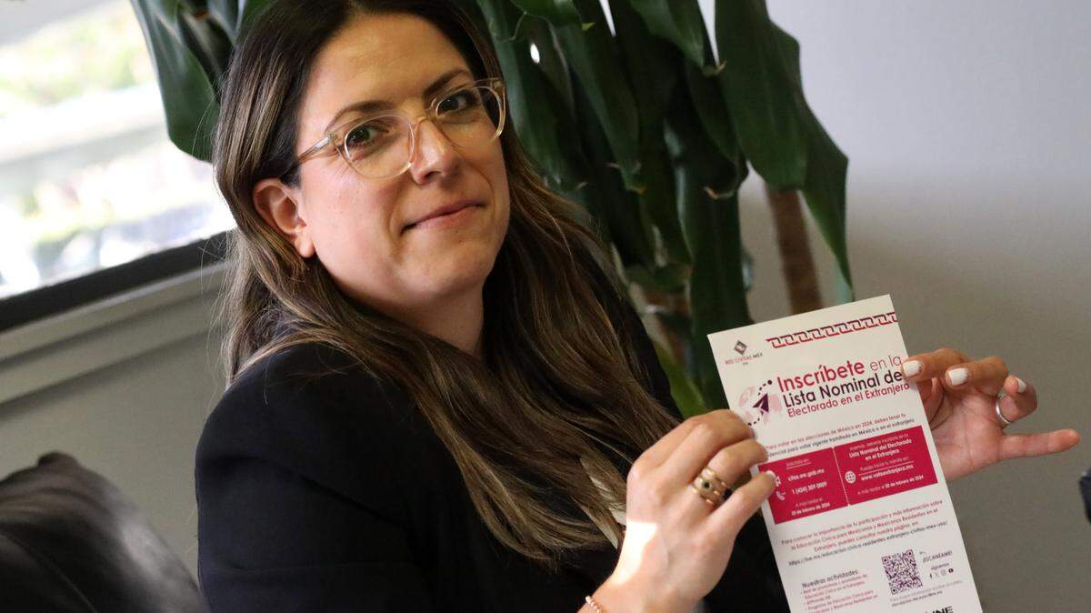 Nuria Zúñiga, Cónsul Adscrita del Consulado de México en Fresno dijo que la credencialización es el primer paso importante para votar como mexicano en el exterior.