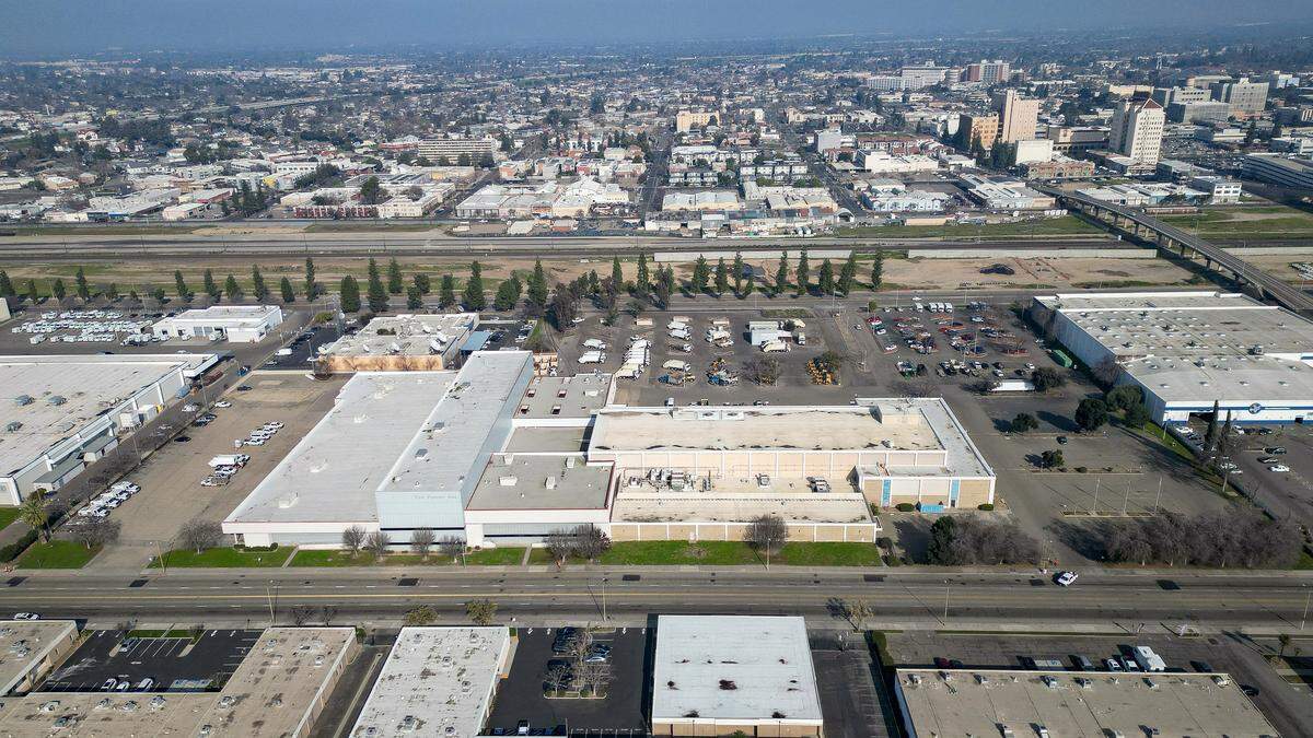 The former Fresno Bee building at 1626 E Street in downtown Fresno sits on more than 14 acres as seen in this Jan. 30, 2026 drone image. The city of Fresno, which bought the building and property in 2021, plans to demolish the building since it is not usable for the city, it's too expensive to operate and is a fire danger. 
