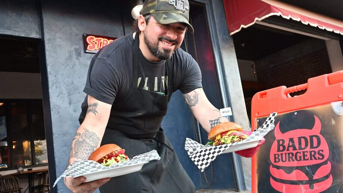 Do you want a burger, or its ‘twin’? Tower District’s new late-night spot offers both