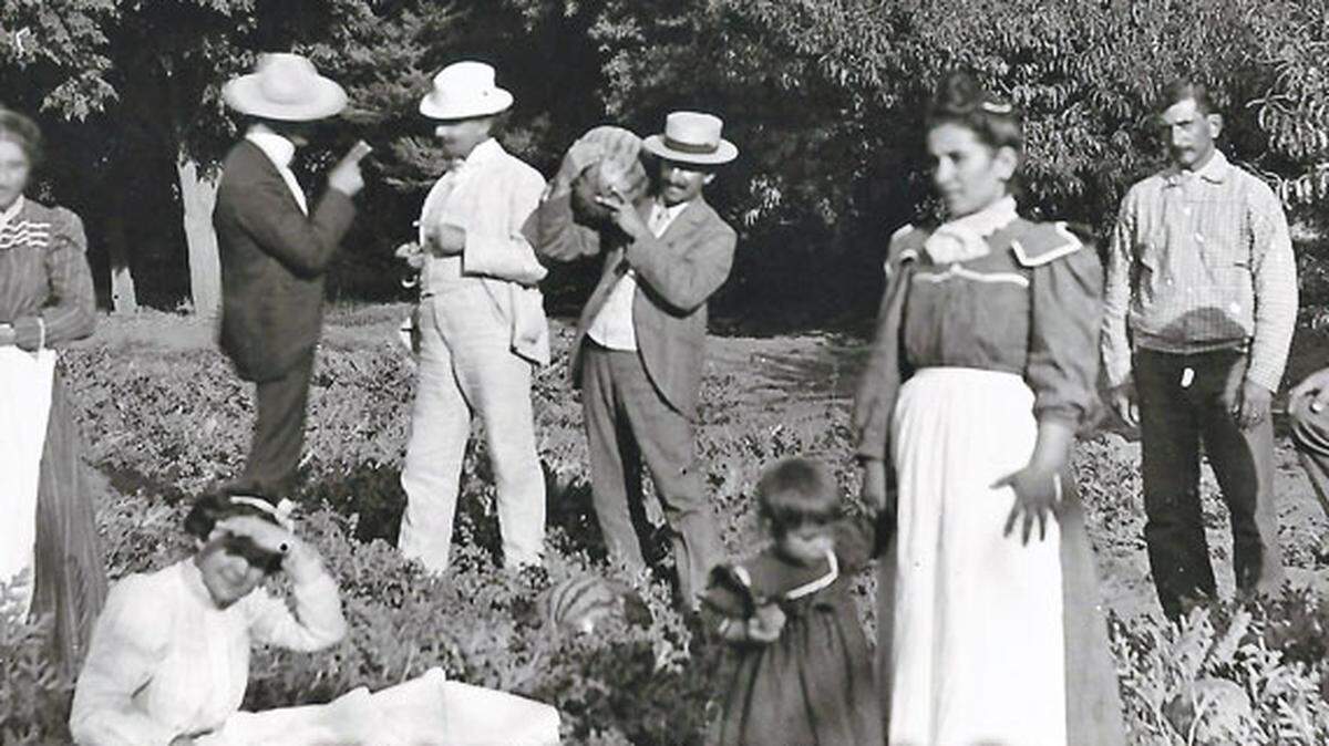 Members of the Arakelian family harvest melons in the early 1900s.