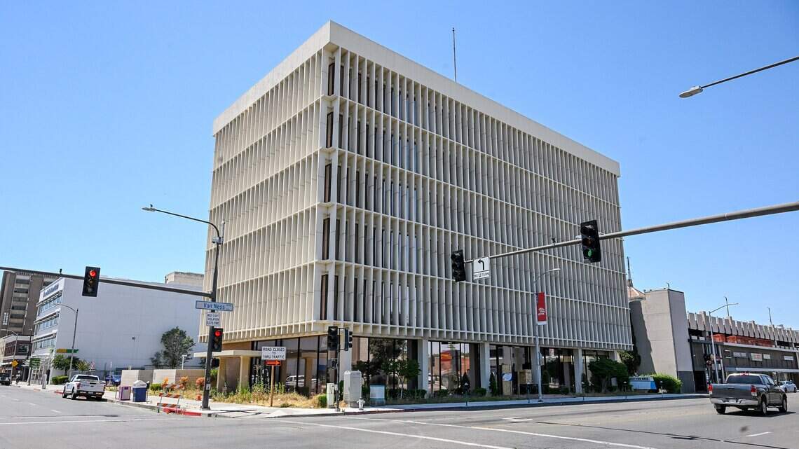 Downtown Fresno building selling for $2.6 million. It was a bank previously