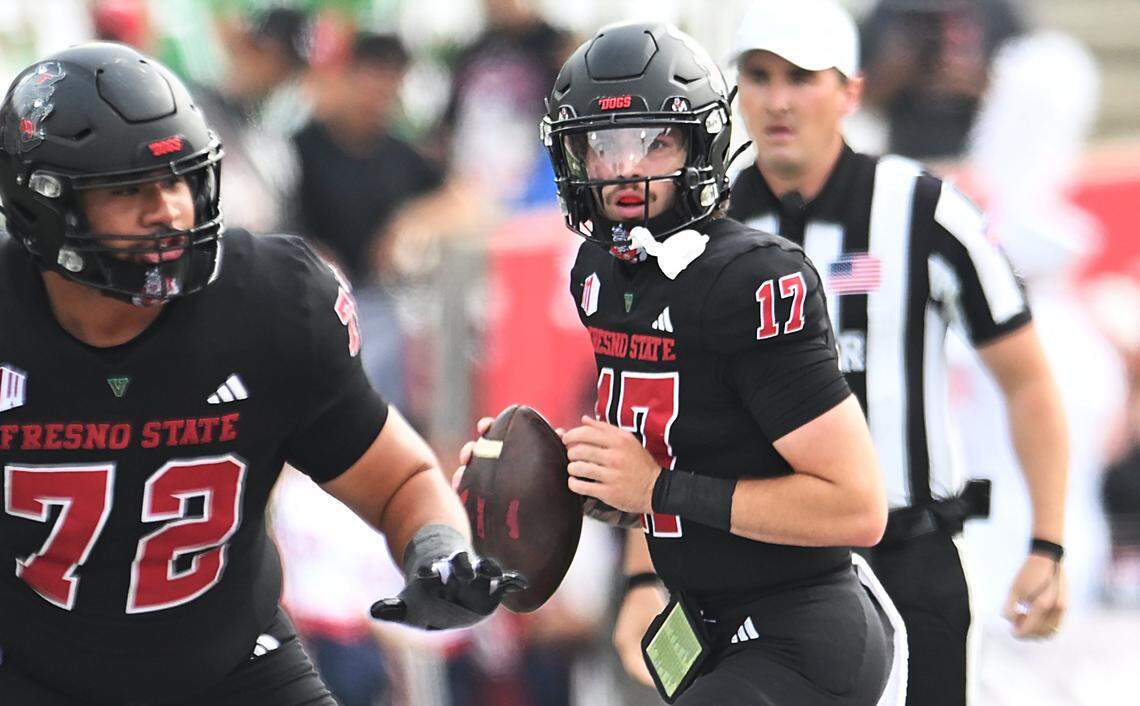 Fresno State quarterback Carson Conklin looks ot pass against San Diego State Saturday, Oct. 24, 2025 in Fresno.