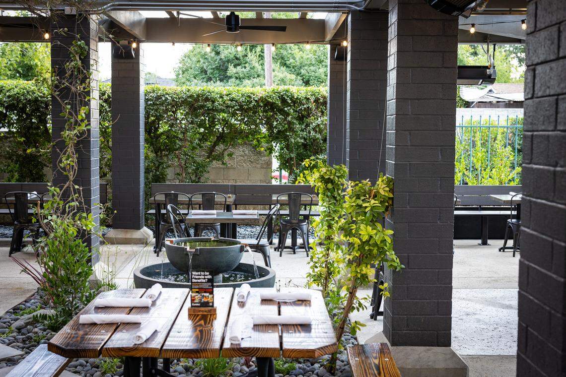 Eureka! restaurant opened its Clovis location in 2023 at Clovis and Herndon avenues, adding plants and a fountain to an unused back patio.