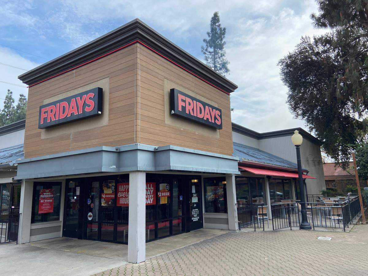 The TGI Fridays in Fresno has closed.