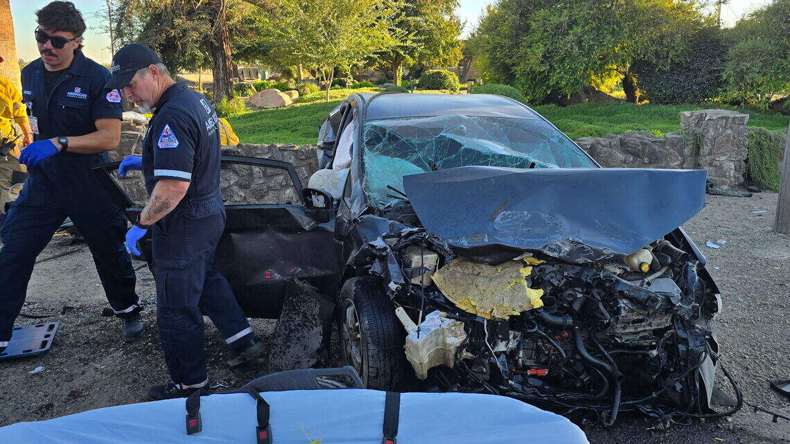 Five injured in two-vehicle crash at Lincoln/Fruit in Fresno County, CHP says