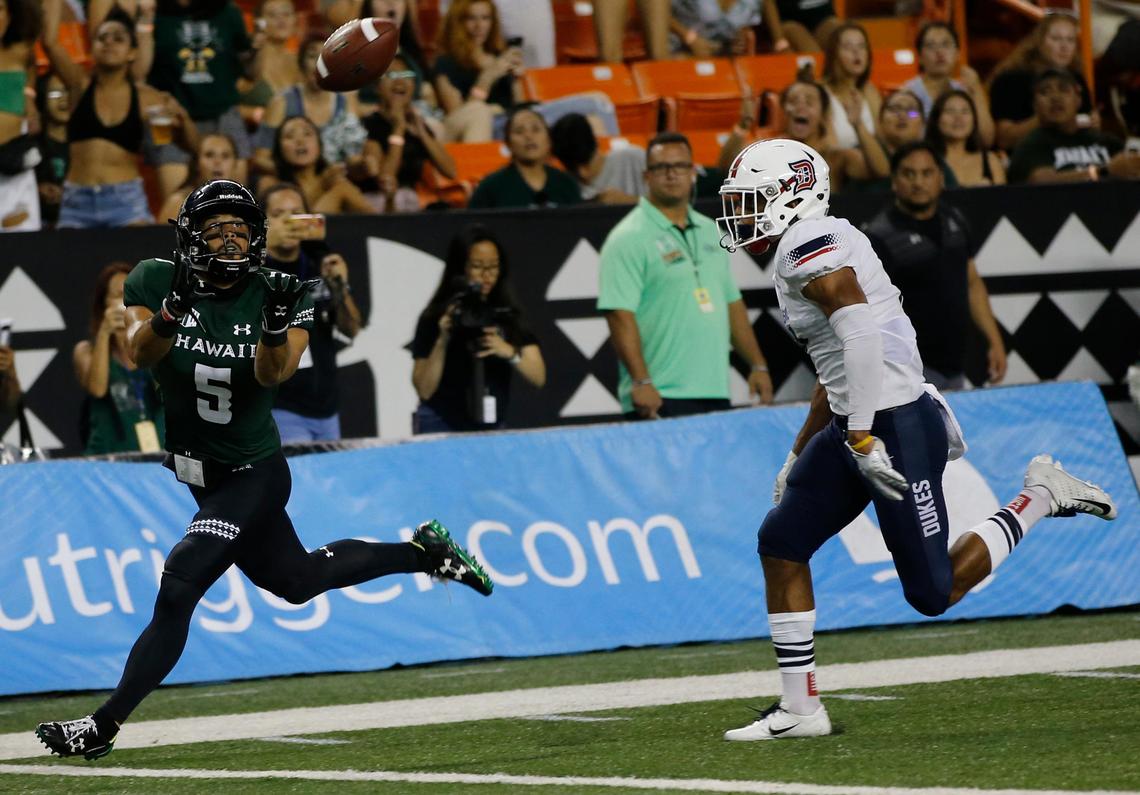 Hawaii wide receiver John Ursua (5) is leading the nation in receptions and receptions (71) and receiving touchdowns (14) and will be a challenge for the Fresno State Bulldogs’ pass defense on Saturday, Oct. 27, 2018.