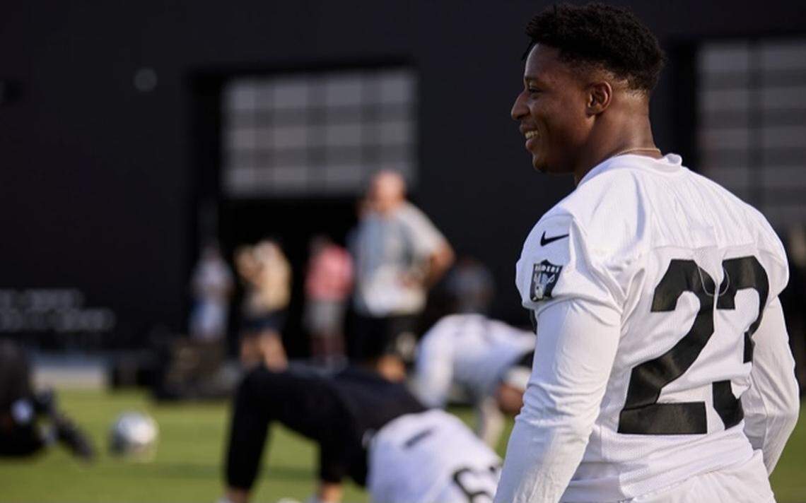 Las Vegas Raiders running back Kenyan Drake on the field during mandatory minicamp.