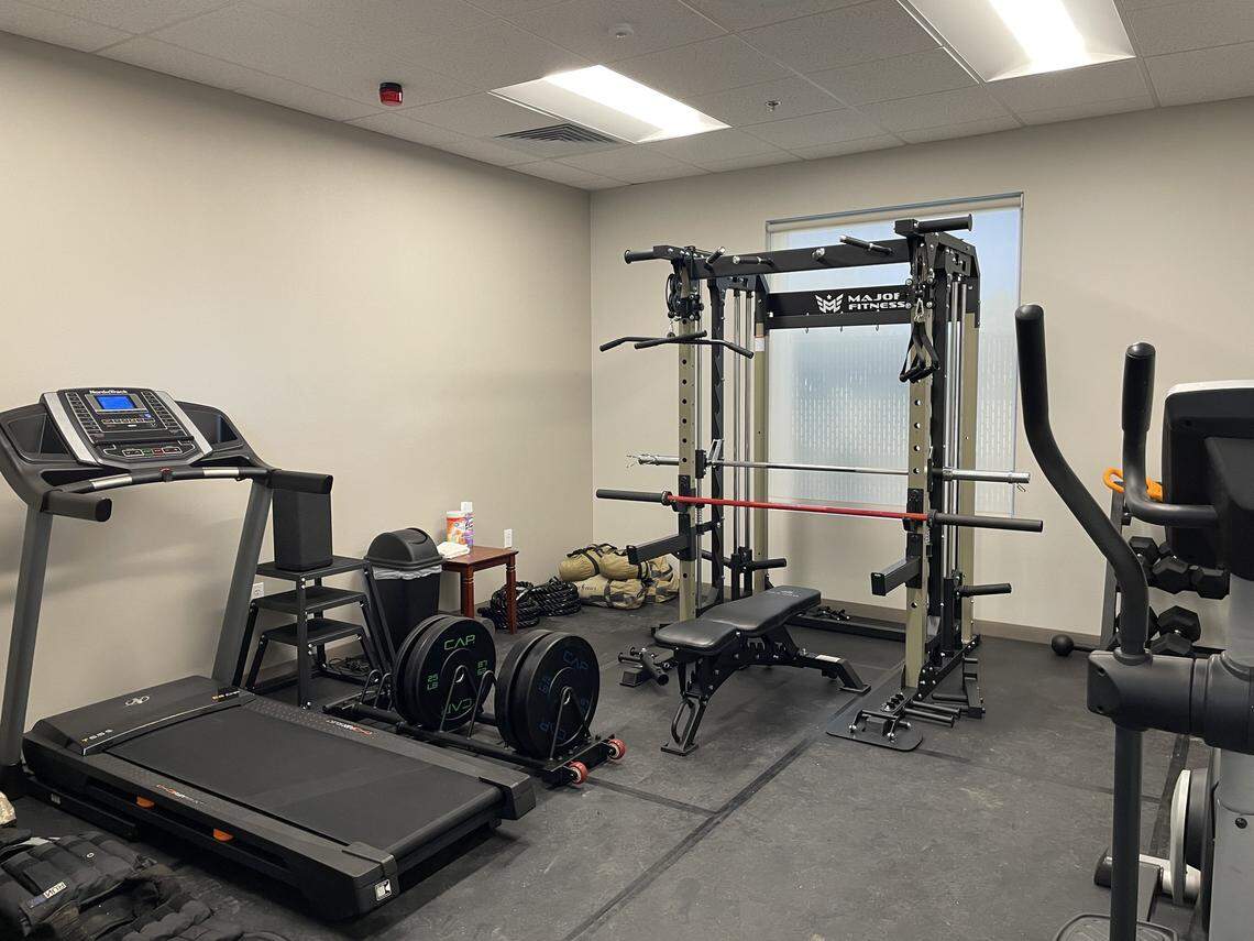 Farmersville inauguró su nueva estación de bomberos de $7 millones el viernes, Jan. 16, reemplazando las instalaciones del departamento de bomberos en el ayuntamiento donde ha estado operando desde finales de la década de 1990.