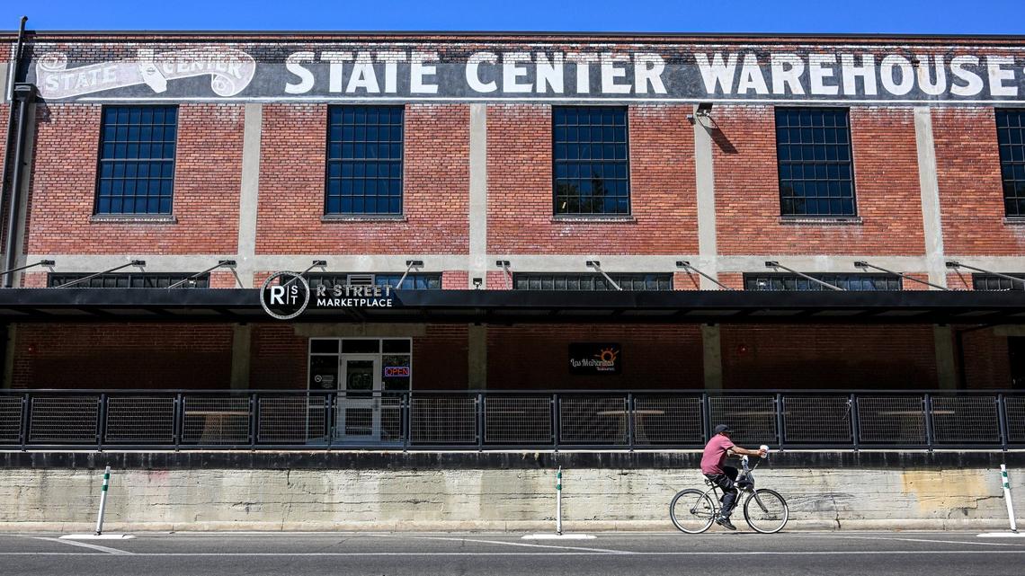 Las Mañanitas ha tenido una trayectoria exitosa en el edificio State Center Warehouse en R Street, en el centro de Fresno.