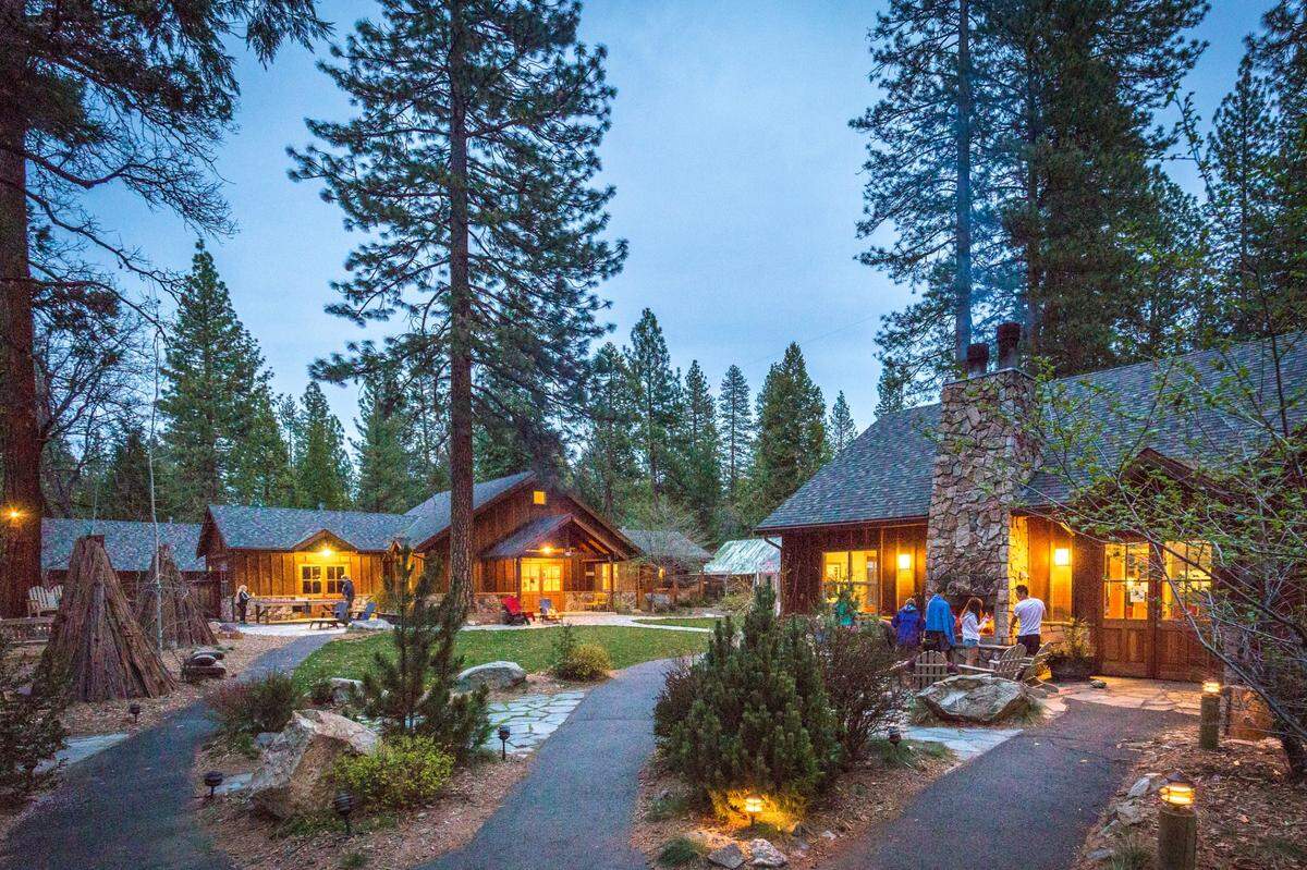 Evergreen Lodge plaza, located in Mather near Yosemite’s Hetch Hetchy.