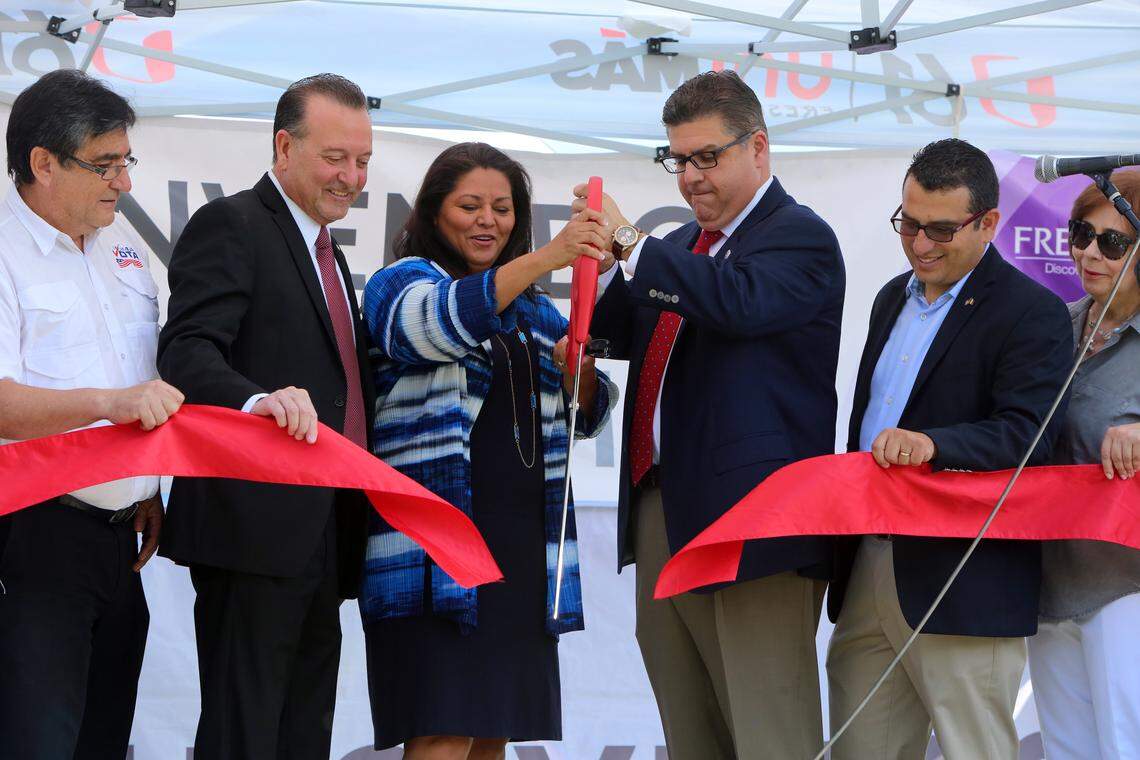 About 7500 students were expected for the second annual Feria de Educación (Education Fair) at Fresno State on Saturday. Fresno State president Joseph I. Castro in Oct. 22, 2016 cuts the red ribbon with help from (left to right) Mi Familia Vota executive director Ben Monterroso, Fresno County Superintendent Jim Yovino, CSU Chancellor's Office representative MaryAnn Jackmon, Fresno Mexican Cónsul David Preciado, and Univisión Community Empowerment director JoAnn Rullan.