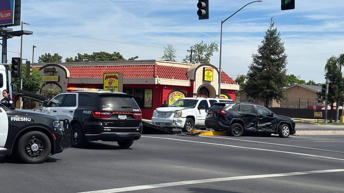 Officer responding with lights and siren involved in 3-vehicle crash in Fresno