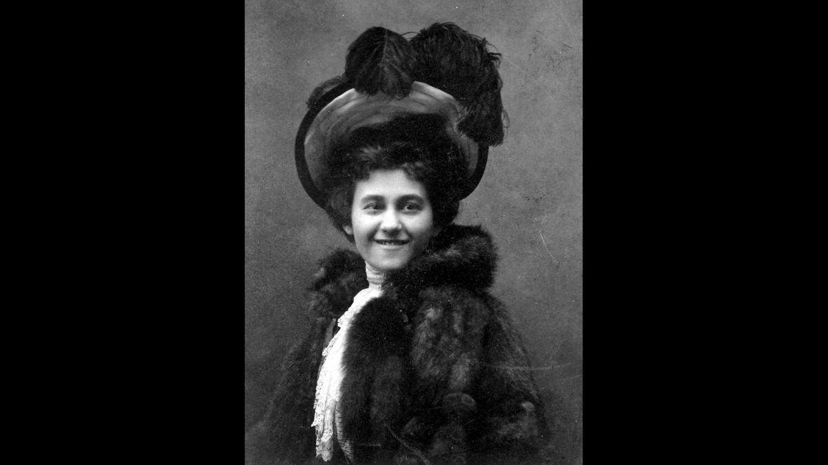 Hattie Goldman, circa 1895