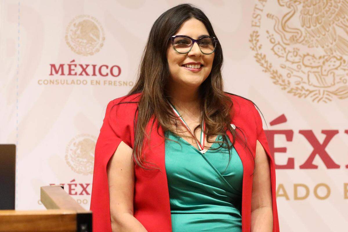 Yammilette Rodríguez&nbsp;honored with 20231 Ohtlí Award from the Consulate of México in Fresno&nbsp;on Dec. 8, 2023.