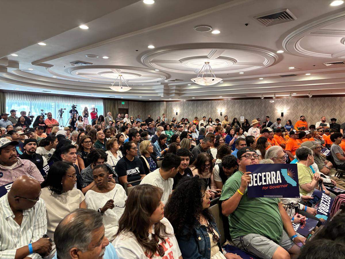 Hundreds gather at a Xavier Becerra’s “California Dream Tour” campaign rally at the Doubletree Hilton in downtown Fresno on Saturday May 23, 2026.