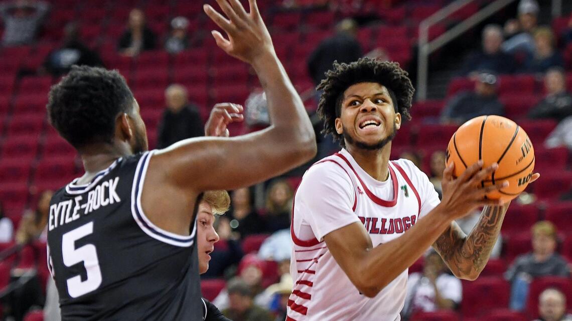 Fresno State goes guard-heavy to beat San Jose State and suddenly has winning streak working
