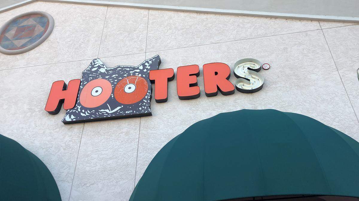 Hooters of Fresno had been open since 2004. But the restaurant now appears to be closed for good after it received an eviction notice, which was delivered by the Fresno County Sheriff’s Office on Tuesday.