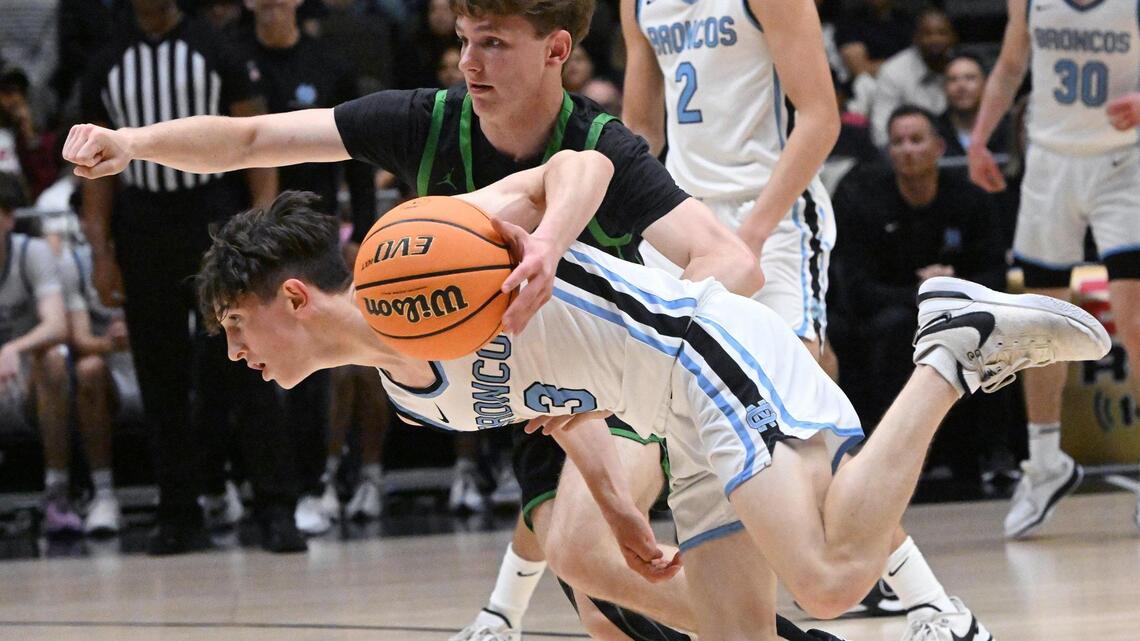 The Fresno Bee ranks top high school boys and girls basketball teams for the week of Jan. 6
