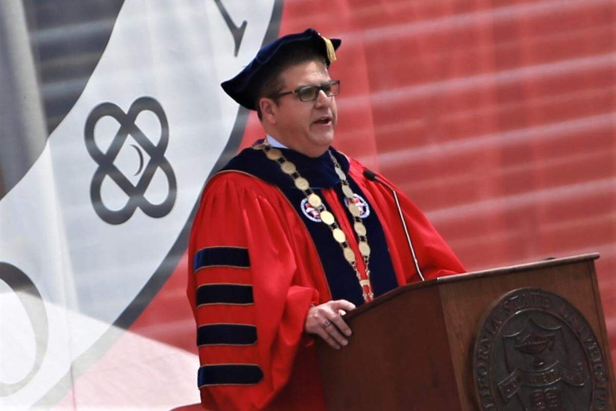 CSU Chancellor Dr. Joseph I. Castro returned to Fresno State to confer the degrees of the Classes of 2020 and 2021 at the university’s 109th/110th Commencement.&nbsp;