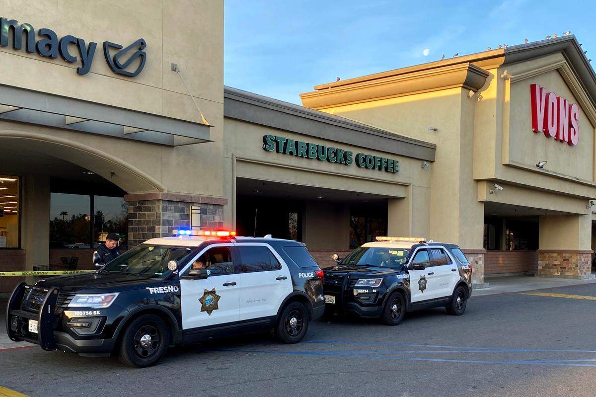 A man was found stabbed outside a Vons at Clovis and Kings Canyon avenues in Fresno on Monday, March 21, 2022.